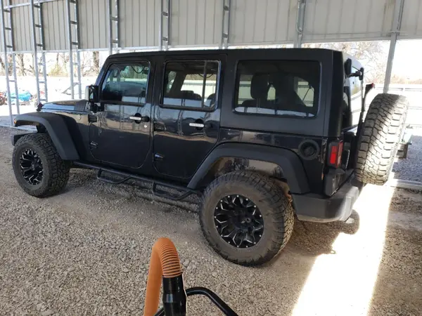 1C4BJWDG6HL630440 2017 JEEP WRANGLER - Image 2