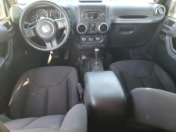 1C4BJWDG6HL643396 2017 JEEP WRANGLER - Image 8