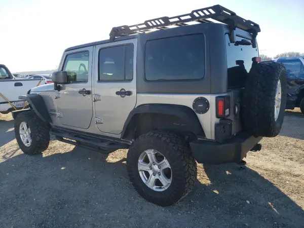 1C4BJWDG6HL647531 2017 JEEP WRANGLER - Image 2