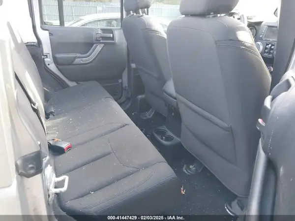 1C4BJWDG6HL686300 2017 JEEP WRANGLER - Image 8