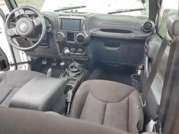 1C4BJWDG6HL751114 2017 JEEP WRANGLER - Image 8