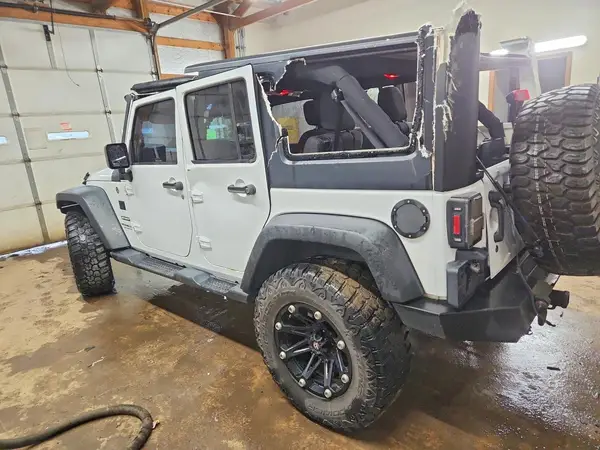 1C4BJWDG7HL603036 2017 JEEP WRANGLER - Image 2