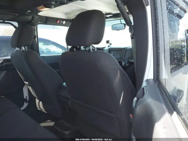 1C4BJWDG7HL612805 2017 JEEP WRANGLER - Image 8