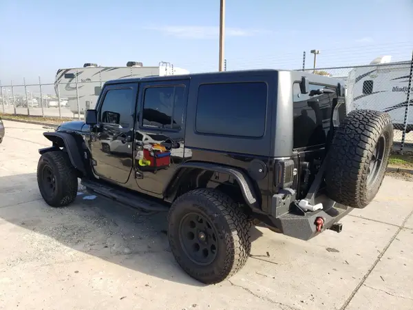 1C4BJWDG7HL714055 2017 JEEP WRANGLER - Image 2