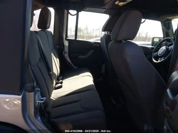 1C4BJWDG8HL527598 2017 JEEP WRANGLER - Image 8
