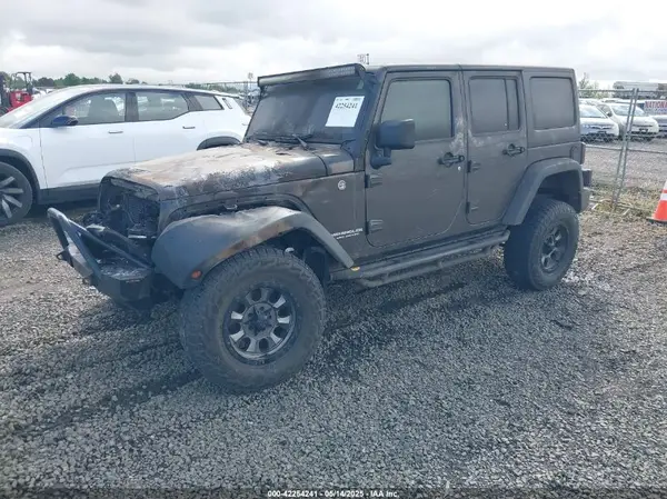 1C4BJWDG8HL586490 2017 JEEP WRANGLER - Image 2