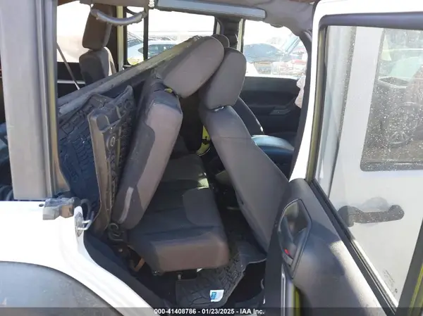 1C4BJWDG8HL612523 2017 JEEP WRANGLER - Image 8
