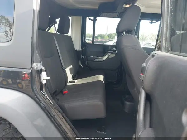 1C4BJWDG8HL715795 2017 JEEP WRANGLER - Image 8