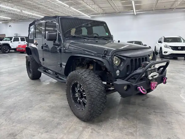 1C4BJWDG8HL716963 2017 JEEP WRANGLER - Image 1