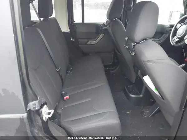 1C4BJWDG8HL733956 2017 JEEP WRANGLER - Image 8