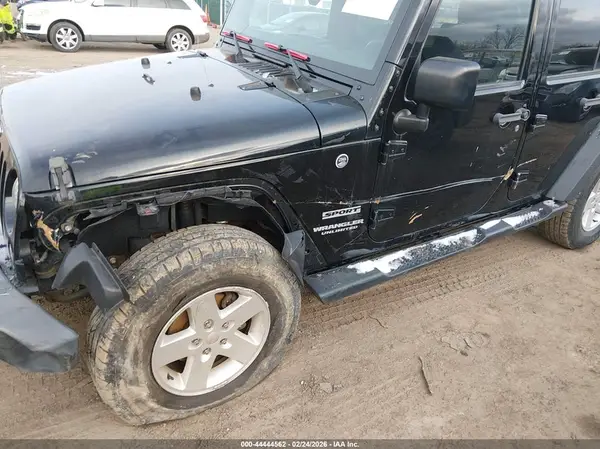 2017 JEEP WRANGLER auction photo 6