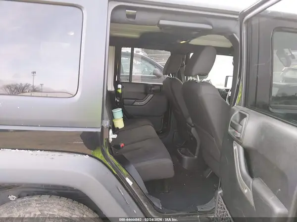 2017 JEEP WRANGLER auction photo 8