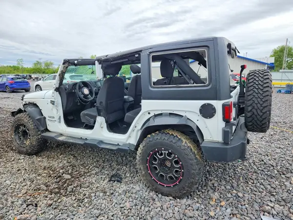 1C4BJWDG9HL556477 2017 JEEP WRANGLER - Image 2