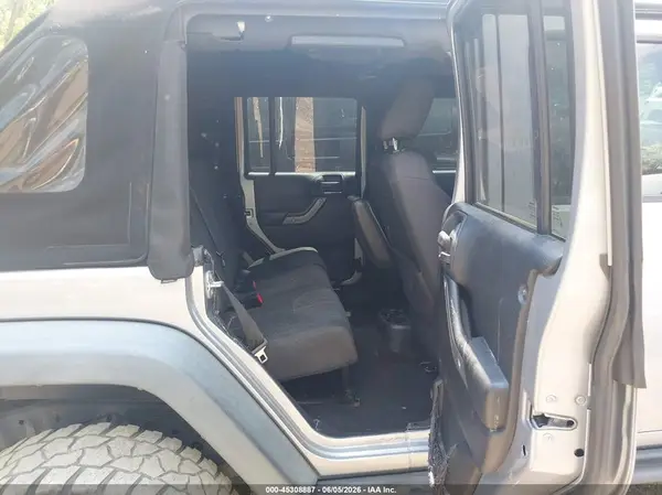 1C4BJWDGXGL138217 2016 JEEP WRANGLER - Image 8
