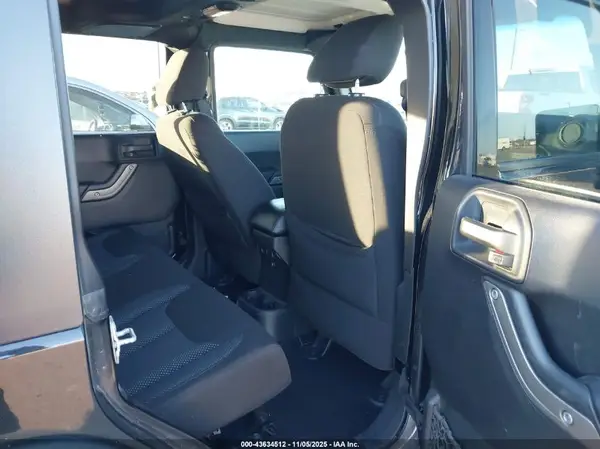 1C4BJWDGXGL142123 2016 JEEP WRANGLER - Image 8
