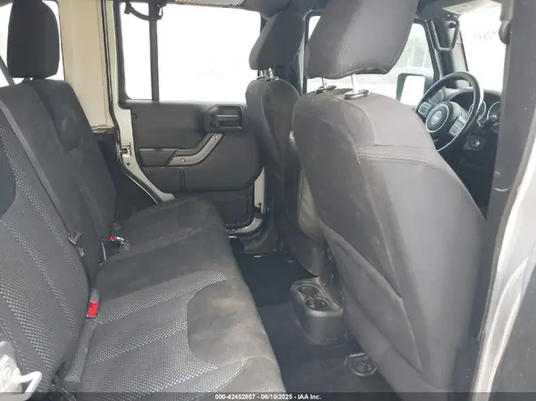 1C4BJWDGXGL213952 2016 JEEP WRANGLER - Image 8