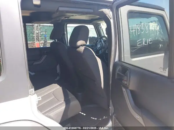 1C4BJWDGXHL557654 2017 JEEP WRANGLER - Image 8