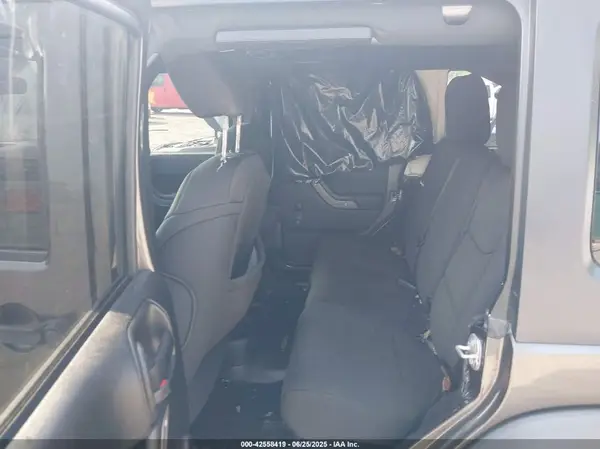 1C4BJWDGXHL613043 2017 JEEP WRANGLER - Image 8