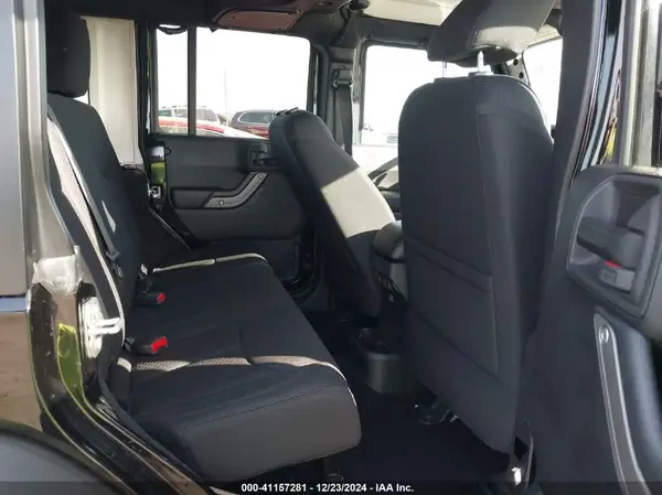1C4BJWDGXJL890586 2018 JEEP WRANGLER - Image 8