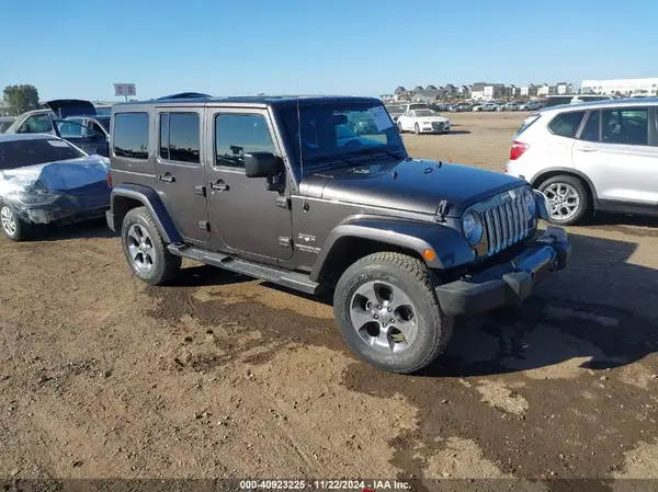 1C4BJWEG0HL558195 2017 JEEP WRANGLER - Image 1
