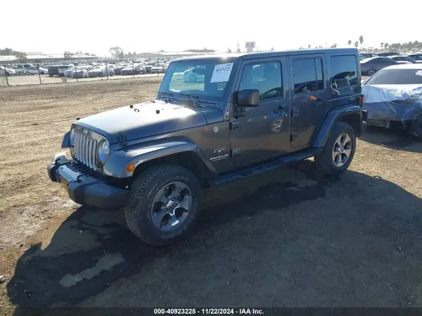 1C4BJWEG0HL558195 2017 JEEP WRANGLER - Image 2