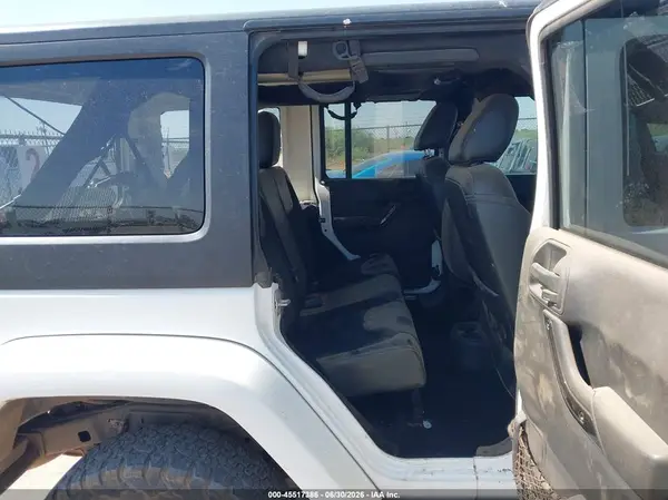 1C4BJWEG0HL608223 2017 JEEP WRANGLER - Image 8
