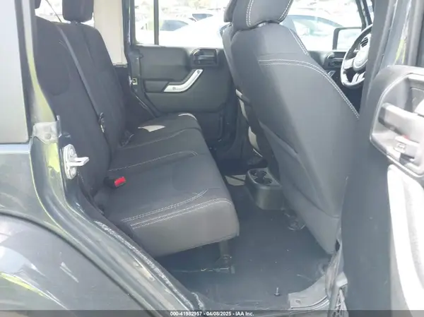 1C4BJWEG1HL715913 2017 JEEP WRANGLER - Image 8