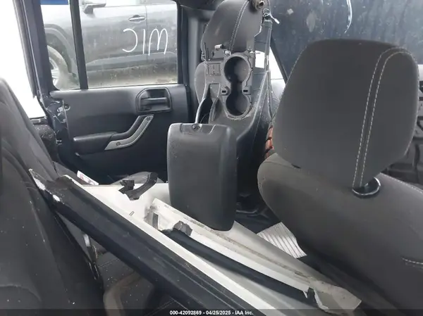 1C4BJWEG1HL721307 2017 JEEP WRANGLER - Image 8