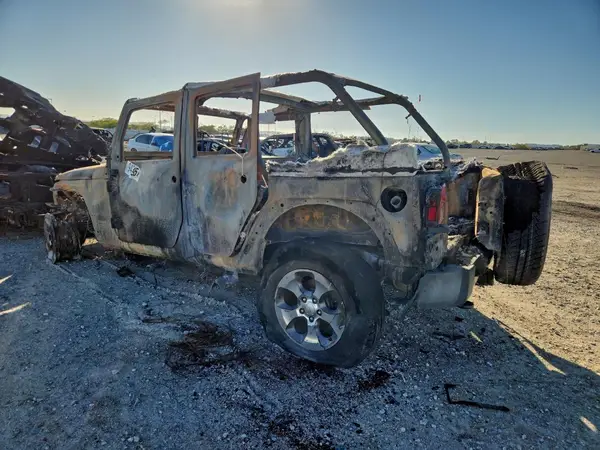 1C4BJWEG2HL532830 2017 JEEP WRANGLER - Image 2