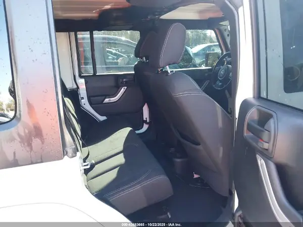 1C4BJWEG2HL700157 2017 JEEP WRANGLER - Image 8