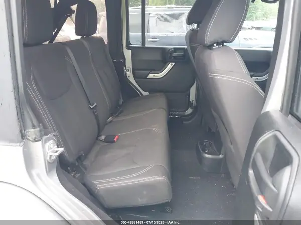 1C4BJWEG3HL700510 2017 JEEP WRANGLER - Image 8