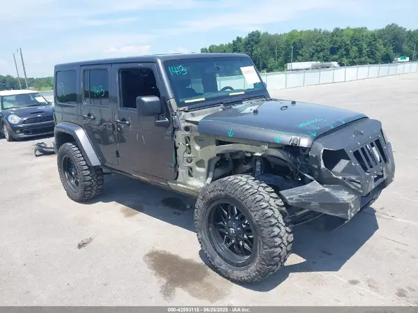 1C4BJWEG4HL590003 2017 JEEP WRANGLER - Image 1