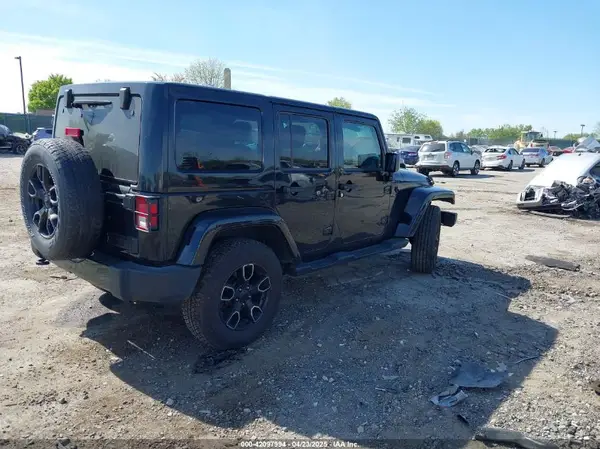 1C4BJWEG4HL692465 2017 JEEP WRANGLER - Image 2