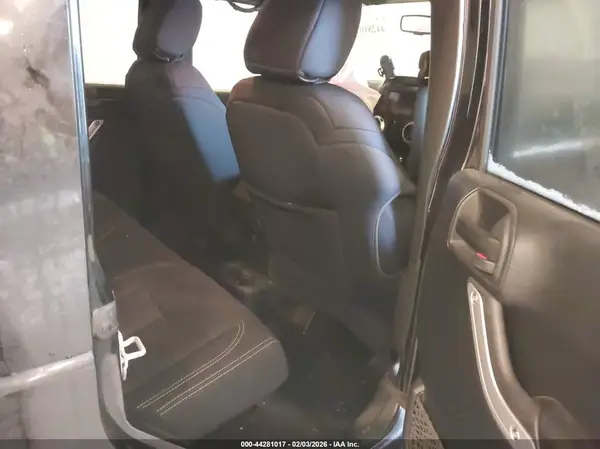 1C4BJWEG5HL615734 2017 JEEP WRANGLER - Image 8