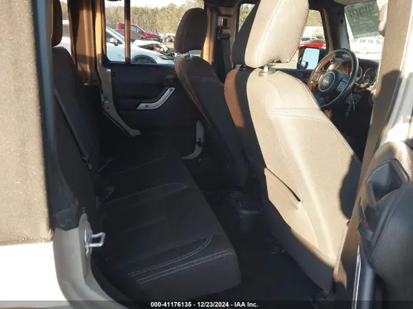 1C4BJWEG7HL664840 2017 JEEP WRANGLER - Image 8