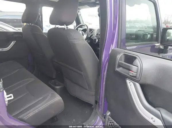 1C4BJWEG7HL734143 2017 JEEP WRANGLER - Image 8