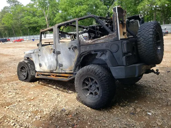 1C4BJWEG8HL557585 2017 JEEP WRANGLER - Image 2