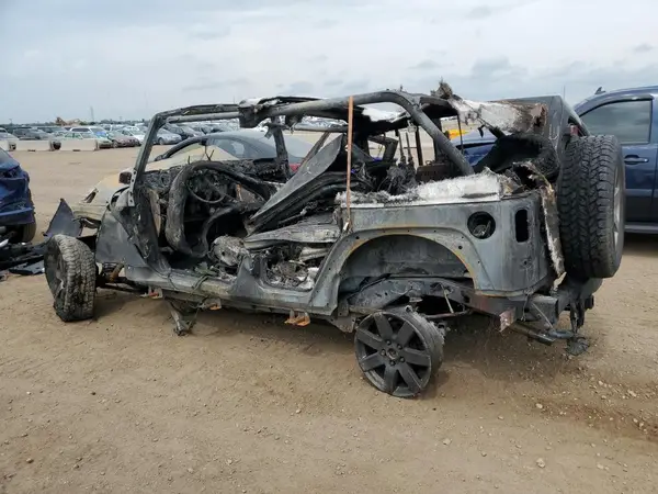 1C4BJWEG8HL587265 2017 JEEP WRANGLER - Image 2
