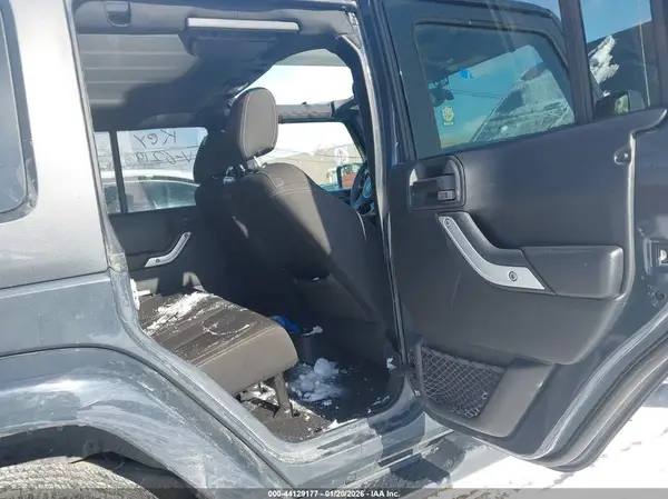 1C4BJWEG8HL621978 2017 JEEP WRANGLER - Image 8