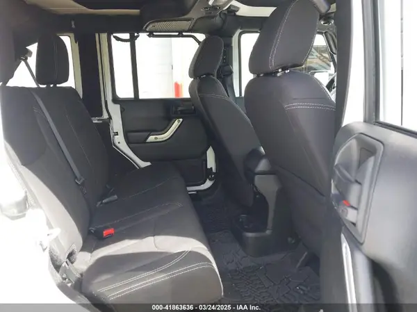 1C4BJWEG8HL734572 2017 JEEP WRANGLER - Image 8