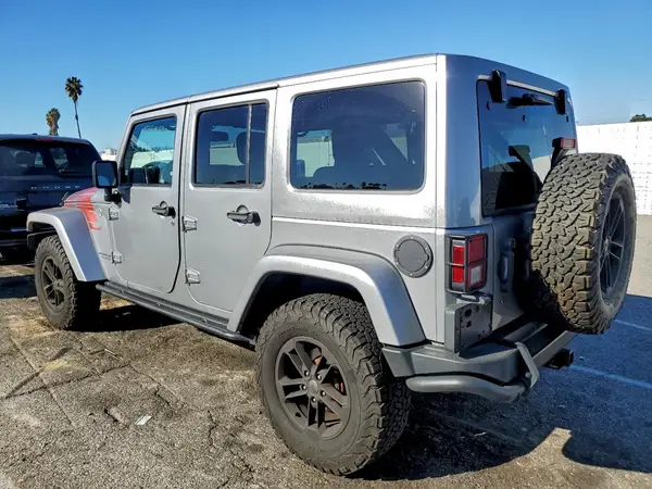 1C4BJWEG9HL565615 2017 JEEP WRANGLER - Image 2