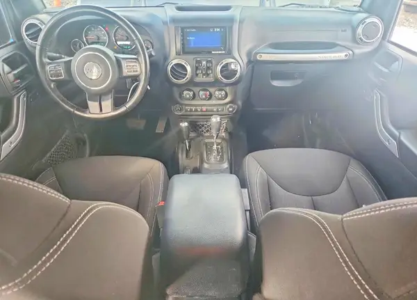 1C4BJWEGXHL647305 2017 JEEP WRANGLER - Image 8
