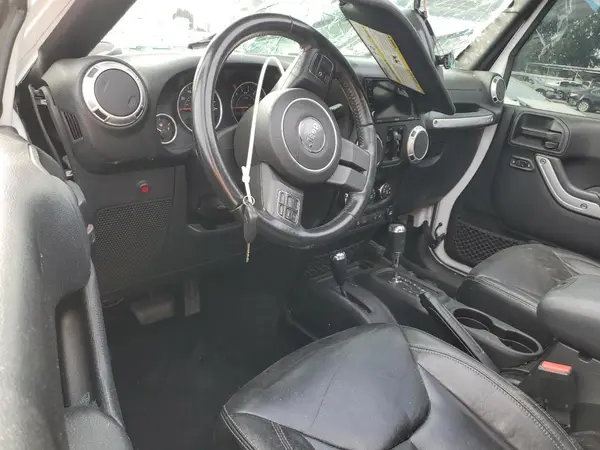 1C4BJWEGXHL700942 2017 JEEP WRANGLER - Image 8
