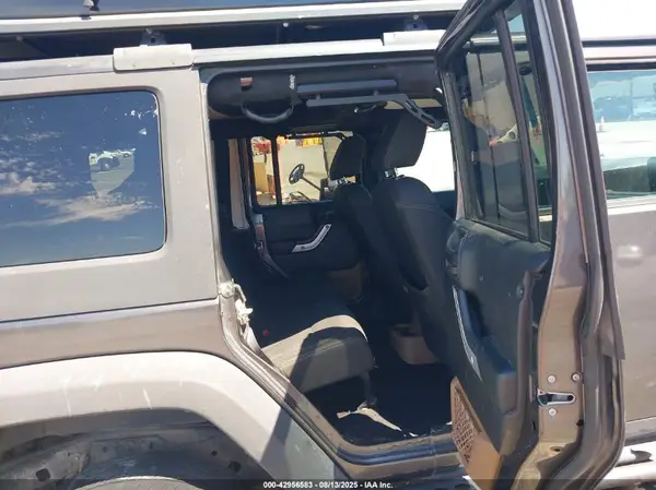 1C4BJWFG0HL510730 2017 JEEP WRANGLER - Image 8