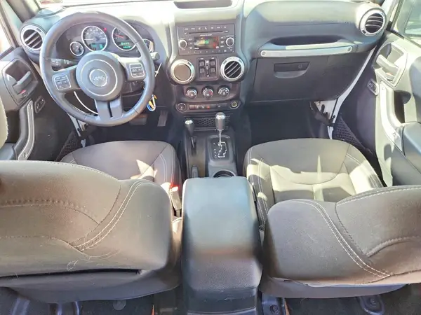 1C4BJWFG0HL587386 2017 JEEP WRANGLER - Image 8