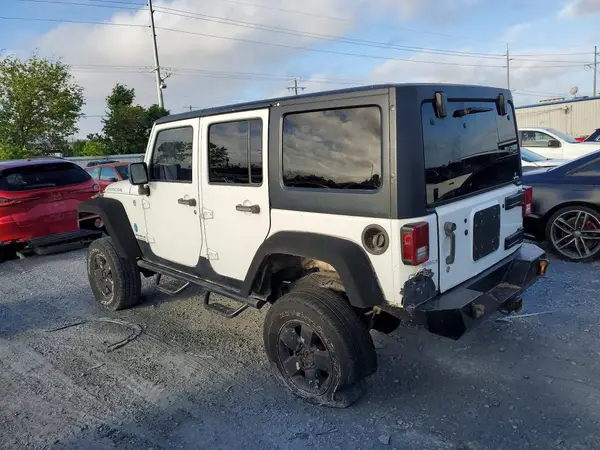 1C4BJWFG1HL670955 2017 JEEP WRANGLER - Image 2
