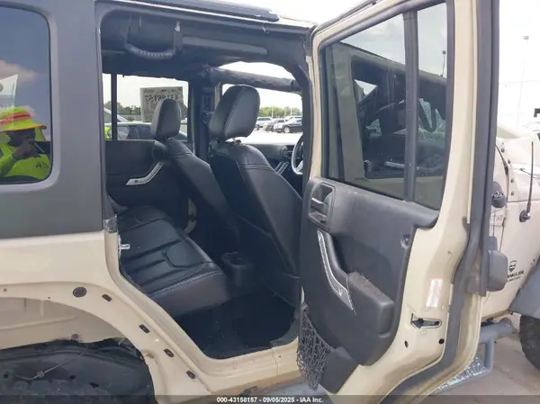 1C4BJWFG2HL701727 2017 JEEP WRANGLER - Image 8