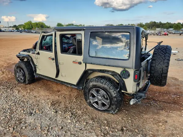 1C4BJWFG5HL722961 2017 JEEP WRANGLER - Image 2