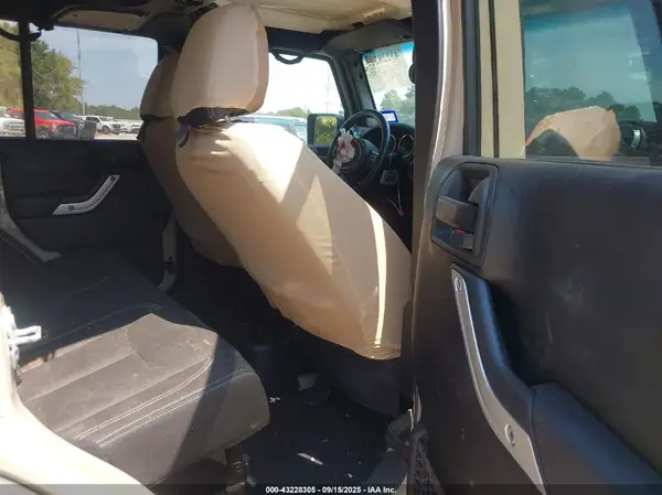 1C4BJWFG6HL598666 2017 JEEP WRANGLER - Image 8