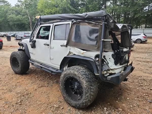 1C4BJWFG8GL231976 2016 JEEP WRANGLER - Image 2